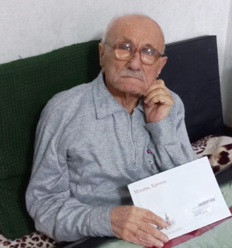 В Георгиевске поздравили ветерана ВОВ с 101-м днём рождения