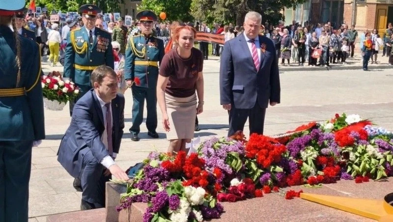 В Георгиевске в память о жертвах войны развернули ленту длиной 700 метров