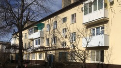 Фасад трёхэтажного дома отремонтировали в Георгиевске