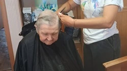 Услуги «Социальной парикмахерской» пользуются популярностью у пенсионеров Ставрополья