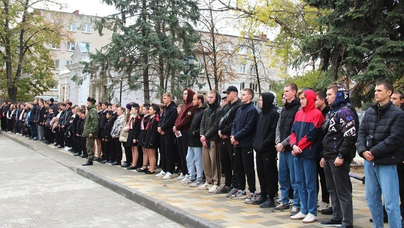 Новобранцев Георгиевского округа торжественно проводили на срочную службу