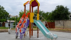 Новую детскую площадку во дворе дома открыли в Георгиевске