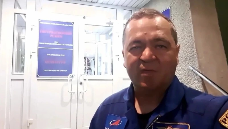 Олег Скрипочка поздравил ставропольцев с Днём космонавтики