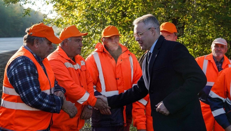 Губернатор дал старт проезду на отремонтированном участке трассы в Георгиевске