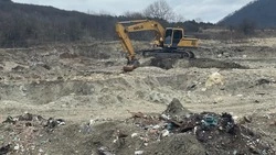У подножья горы Развалки в Железноводске рекультивируют свалку