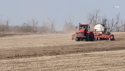Поставку 16 тракторов ожидают аграрии Ставрополья