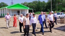 Губернатор Владимиров проинспектировал строительство двух производственных объектов на Ставрополье