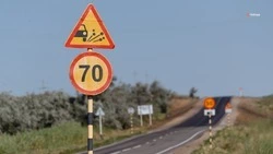Около 3 км дорожного полотна ремонтируют на трассе, ведущей к Ессентукам