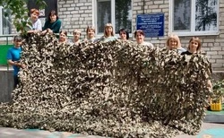 Коллективы детсадов Георгиевского округа сплели маскировочные сети для СВО