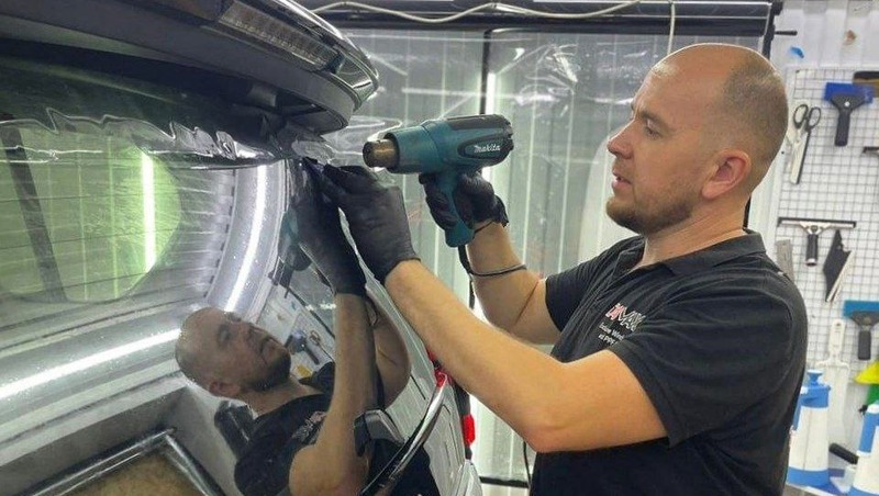 Собственный автосалон на средства соцконтракта открыл житель Георгиевска