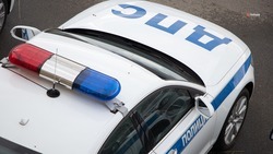 Пистолет и наркотики выбросил водитель во время погони на Ставрополье